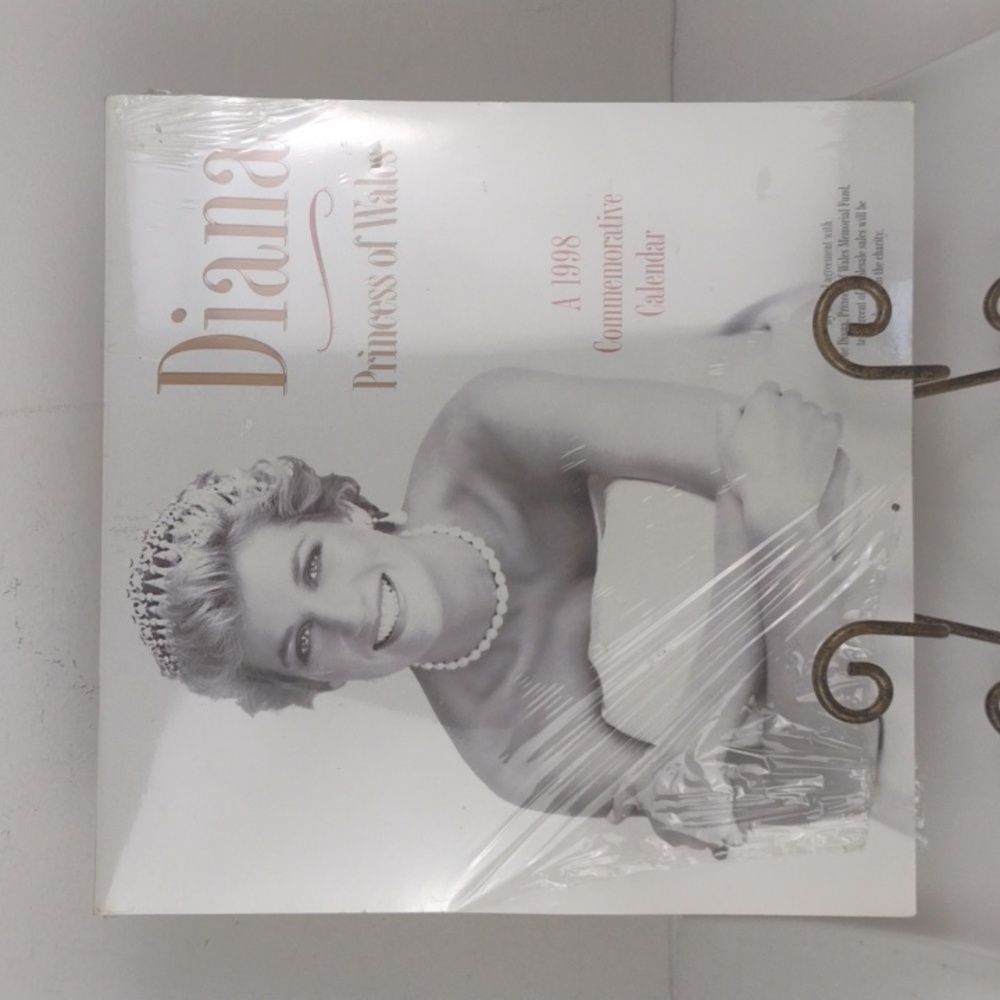 DIANA Princess of Wales 1998 Commemorative Calendar Shrink Wrapped